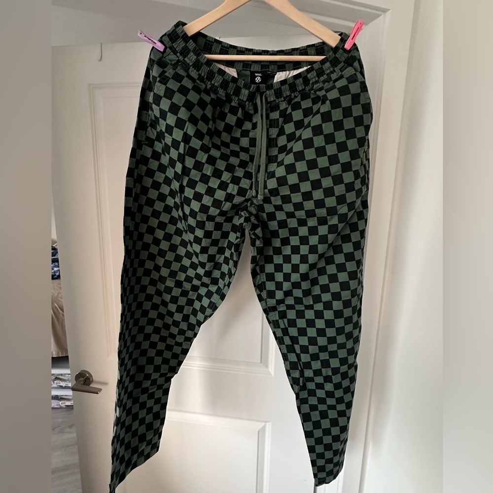 Demon slayer inspired Checkered Green Men's Pants

Used for Demon slayer cosplay
